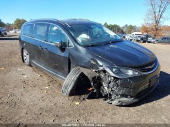  Salvage Chrysler Pacifica