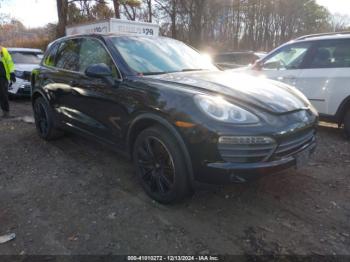  Salvage Porsche Cayenne