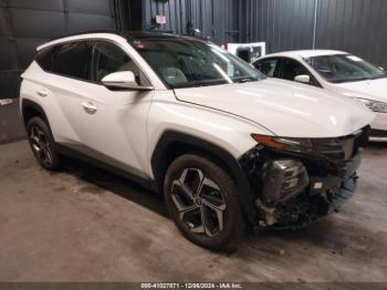  Salvage Hyundai TUCSON