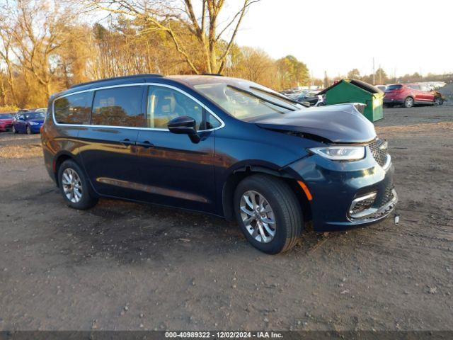  Salvage Chrysler Pacifica