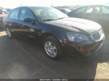  Salvage Nissan Altima