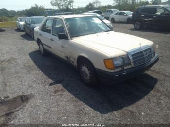  Salvage Mercedes-Benz 300