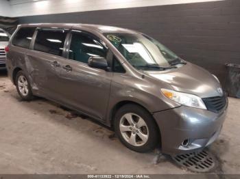  Salvage Toyota Sienna