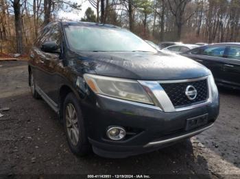  Salvage Nissan Pathfinder