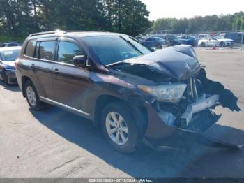  Salvage Toyota Highlander