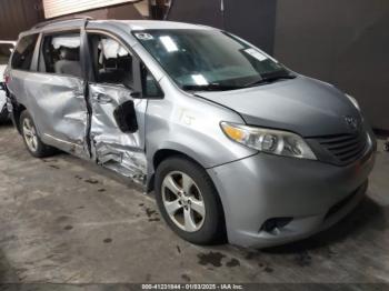  Salvage Toyota Sienna