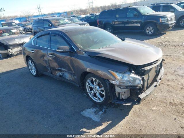  Salvage Nissan Maxima