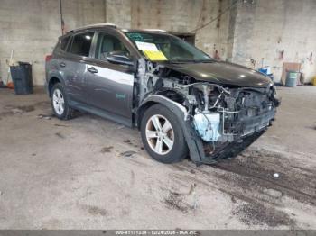  Salvage Toyota RAV4