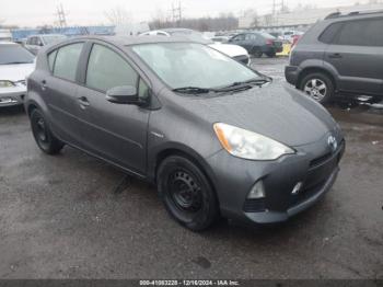  Salvage Toyota Prius c