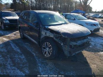  Salvage Mitsubishi Outlander