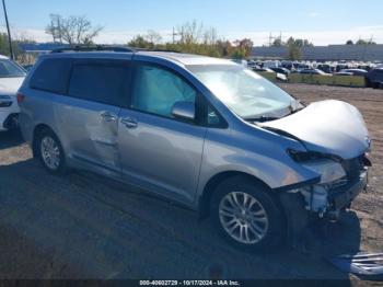  Salvage Toyota Sienna