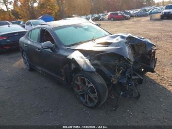  Salvage Kia Stinger