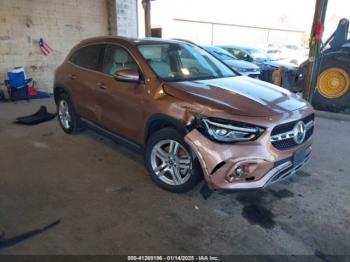  Salvage Mercedes-Benz GLA