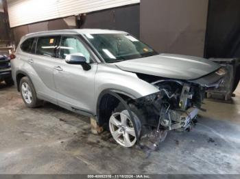  Salvage Toyota Highlander