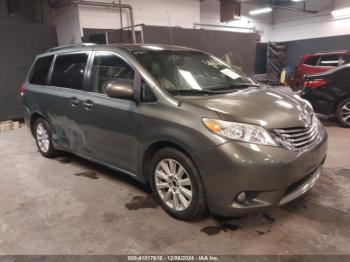  Salvage Toyota Sienna