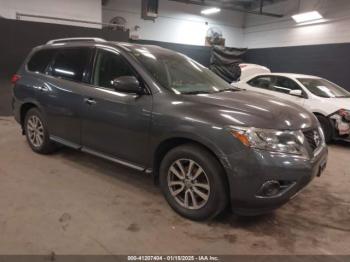  Salvage Nissan Pathfinder