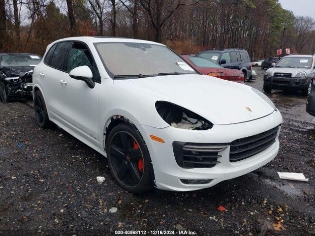  Salvage Porsche Cayenne