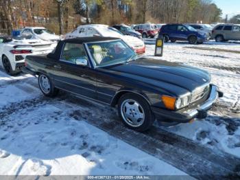  Salvage Mercedes-Benz 560