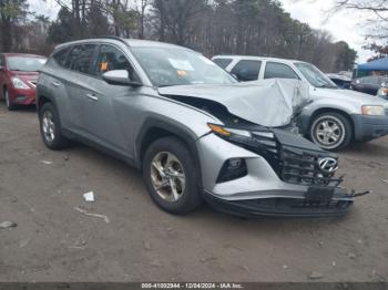  Salvage Hyundai TUCSON