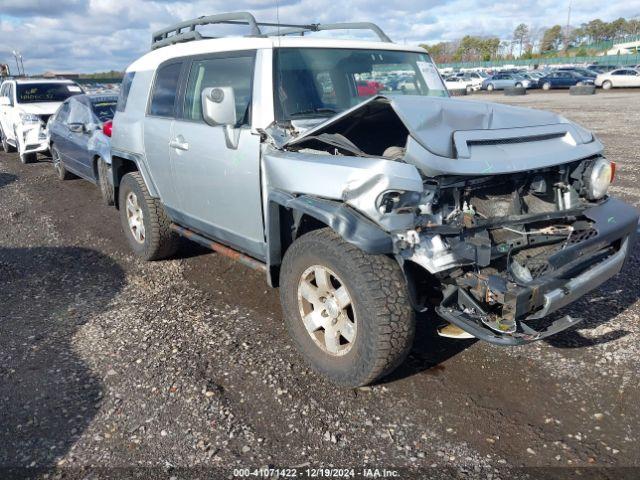  Salvage Toyota FJ Cruiser