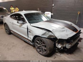  Salvage Ford Mustang