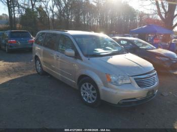  Salvage Chrysler Town & Country