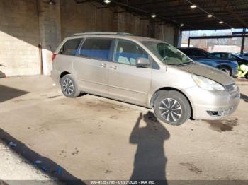  Salvage Toyota Sienna