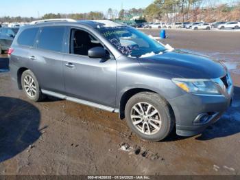  Salvage Nissan Pathfinder