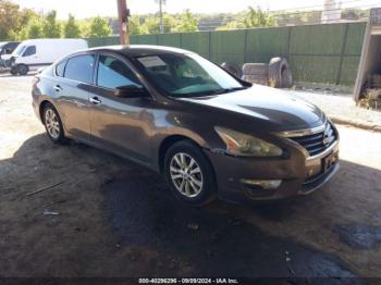  Salvage Nissan Altima