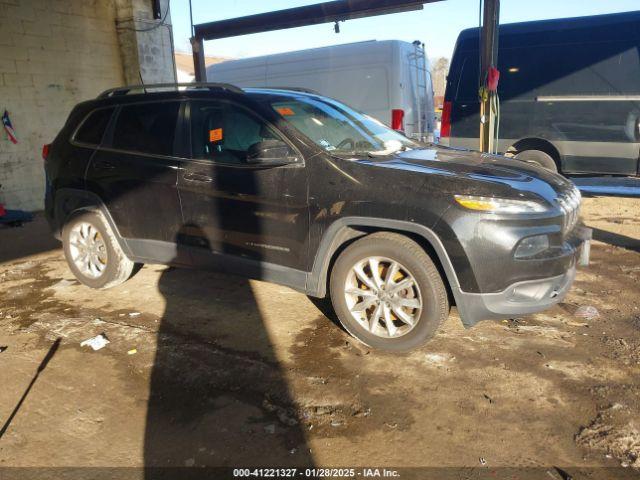  Salvage Jeep Cherokee