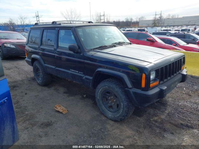  Salvage Jeep Cherokee