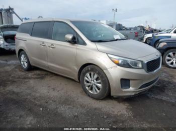  Salvage Kia Sedona