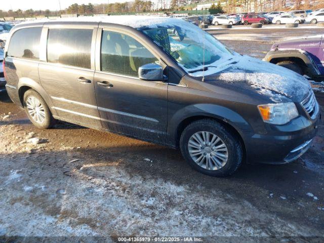  Salvage Chrysler Town & Country