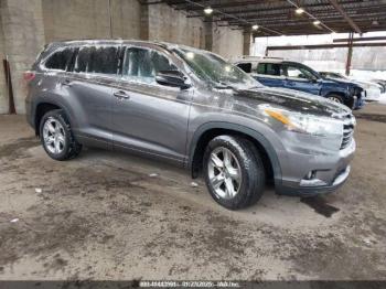  Salvage Toyota Highlander