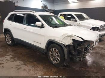  Salvage Jeep Cherokee