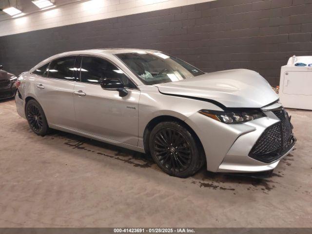  Salvage Toyota Avalon Hybrid