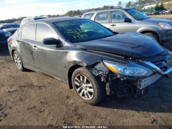  Salvage Nissan Altima