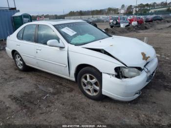  Salvage Nissan Altima