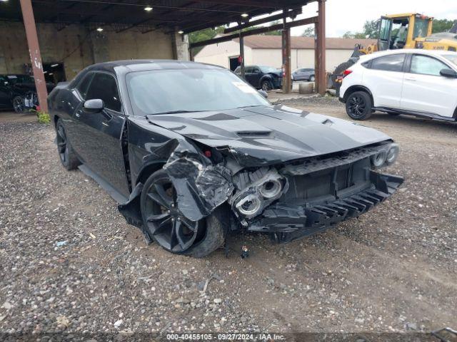  Salvage Dodge Challenger