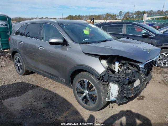  Salvage Kia Sorento