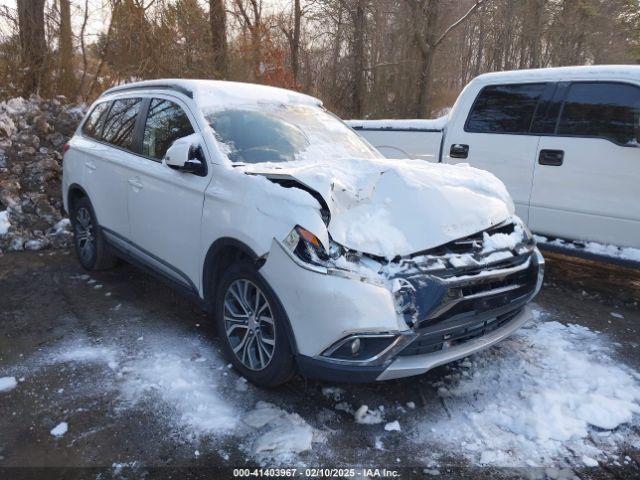  Salvage Mitsubishi Outlander