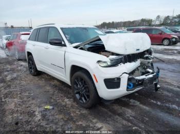  Salvage Jeep Grand Cherokee