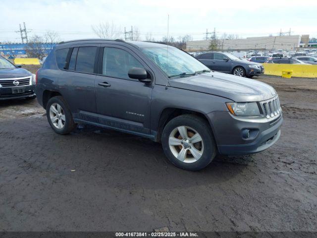  Salvage Jeep Compass