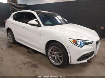  Salvage Alfa Romeo Stelvio