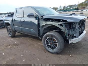  Salvage Toyota Tacoma