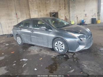  Salvage Toyota Prius