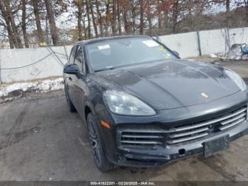  Salvage Porsche Cayenne