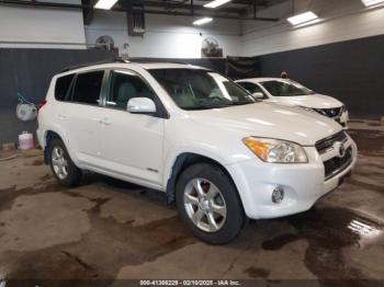  Salvage Toyota RAV4