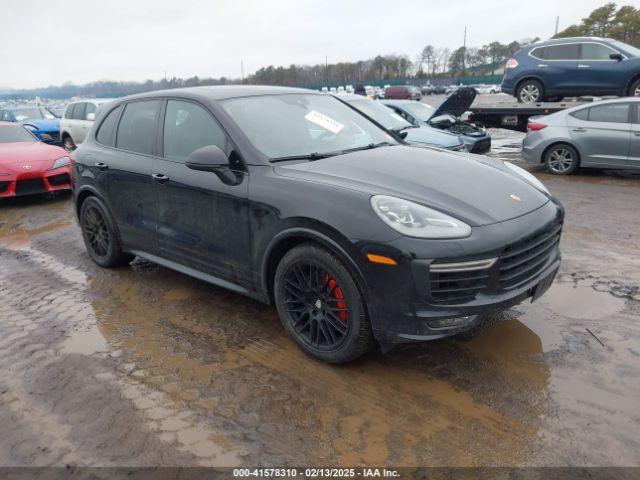  Salvage Porsche Cayenne