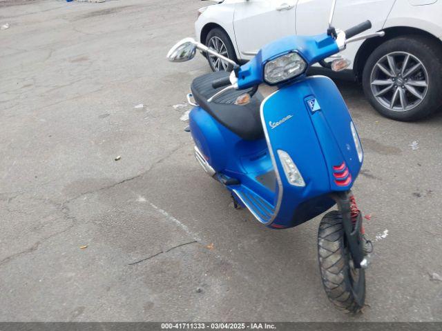  Salvage Vespa Primavera Sprint